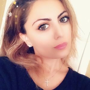 Meet your Posher, Anush